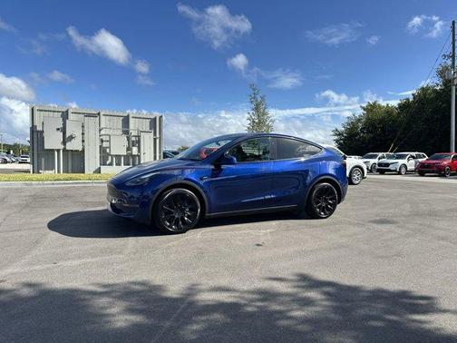 2023 Tesla Model Y Long Range