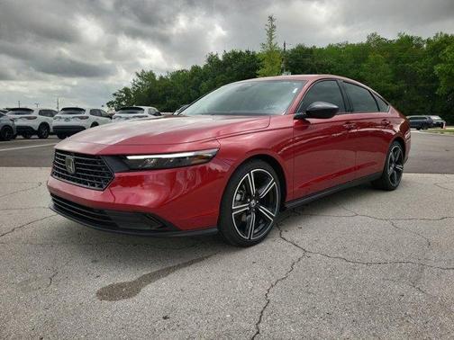 Radiant Red Metallic 2026 Honda Accord SE