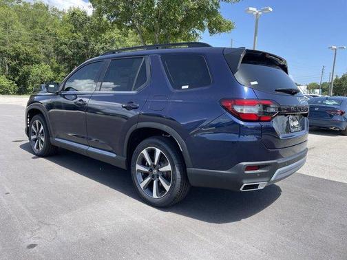 2025 Honda Pilot Touring