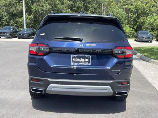 2025 Honda Pilot Touring