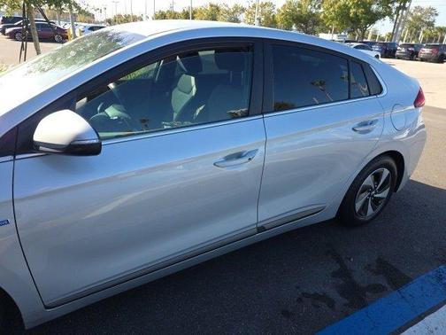 2018 Hyundai IONIQ Hybrid SEL