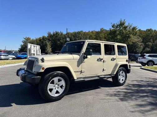 2011 Jeep Wrangler Unlimited Sahara