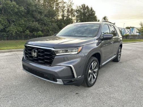 2025 Honda Pilot Touring