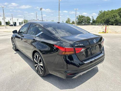 2022 Nissan Altima 2.5 SR