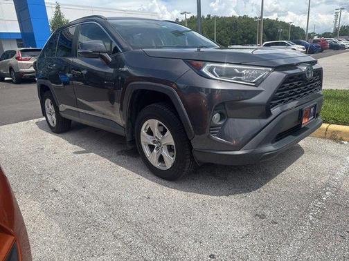 2020 Toyota RAV4 Hybrid XLE