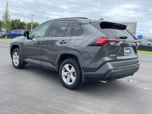 2020 Toyota RAV4 Hybrid XLE