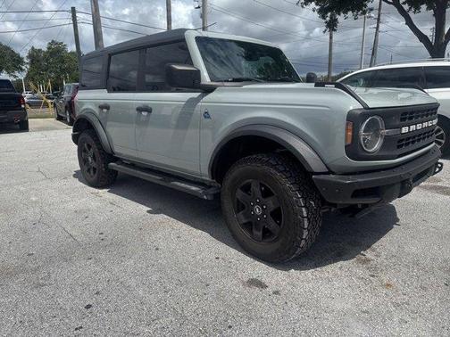 2022 Ford Bronco Black Diamond
