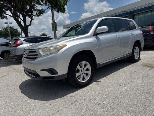 2013 Toyota Highlander Base