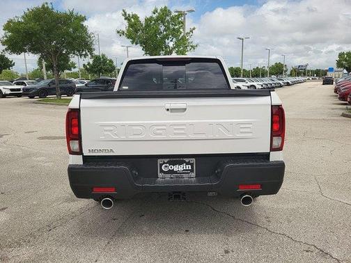 Platinum White Pearl 2026 Honda Ridgeline RTL
