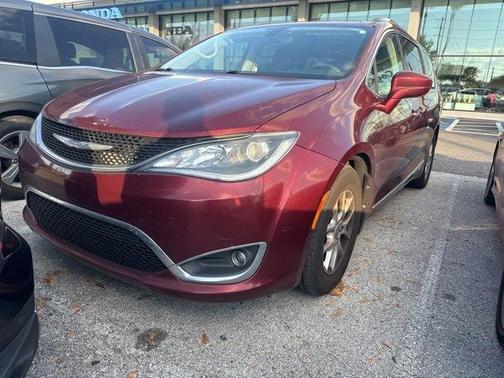 2020 Chrysler Pacifica Touring-L