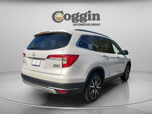 2022 Honda Pilot Touring 7-Passenger