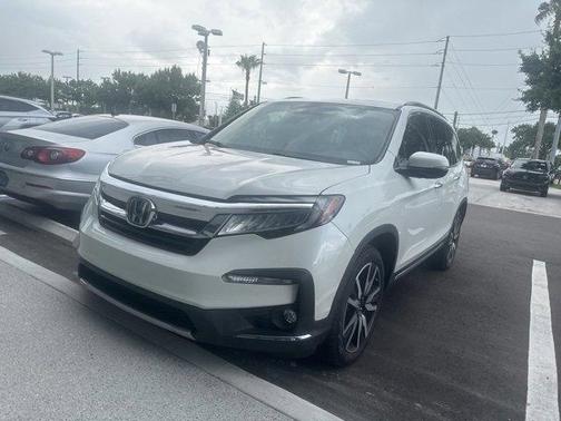 2022 Honda Pilot Touring 7-Passenger