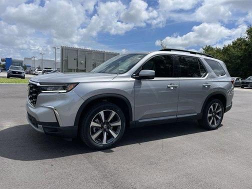 2025 Honda Pilot Touring