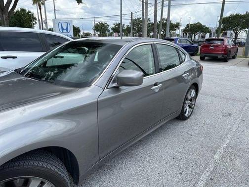 2011 INFINITI M37 Base