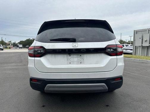 2023 Honda Pilot EX-L 8-Passenger