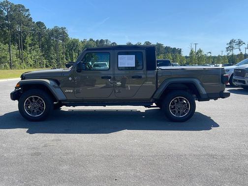 Gator Clearcoat 2020 Jeep Gladiator North Edition 4x4