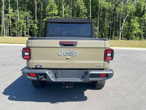 Gator Clearcoat 2020 Jeep Gladiator North Edition 4x4