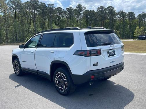 Bright White Clearcoat 2026 Jeep Cherokee Limited