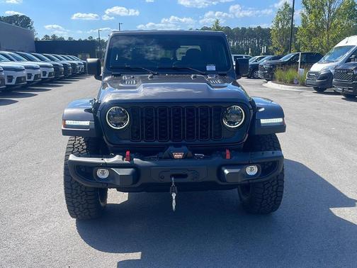 Granite Crystal Metallic Clearcoat 2026 Jeep Gladiator Shadow Ops