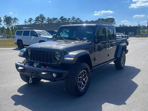 Granite Crystal Metallic Clearcoat 2026 Jeep Gladiator Shadow Ops