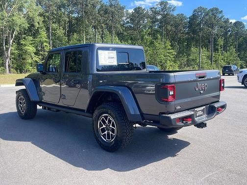 Granite Crystal Metallic Clearcoat 2026 Jeep Gladiator Shadow Ops