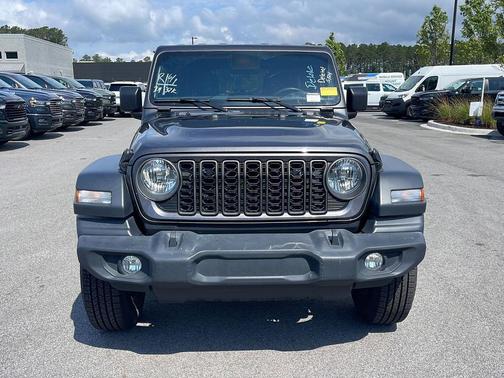 Granite Crystal Metallic Clearcoat 2024 Jeep Wrangler Sport S