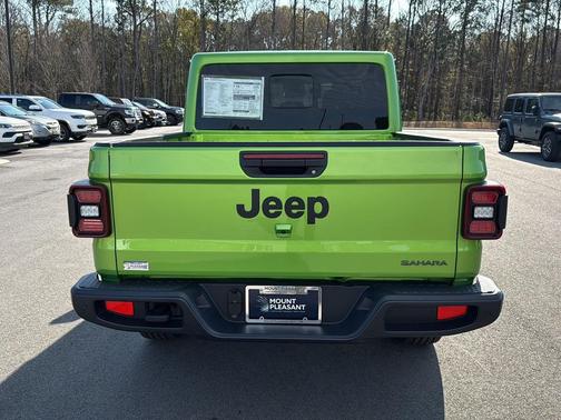 2026 Jeep Gladiator Sahara 4x4