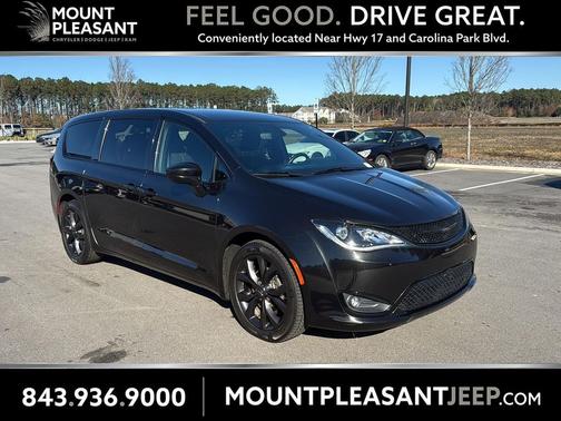 2020 Chrysler Pacifica Touring