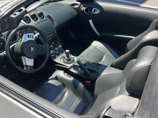 Chrome Silver Metallic 2004 Nissan 350Z Touring