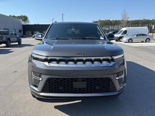 2026 Jeep Grand Wagoneer 4x4