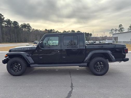 2025 Jeep Gladiator High Tide