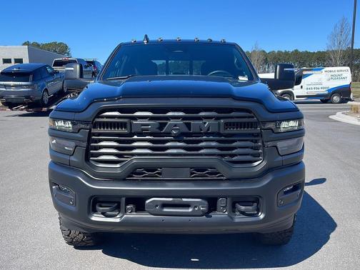 2026 RAM 2500 Tradesman Crew Cab 4x4 6'4' Box