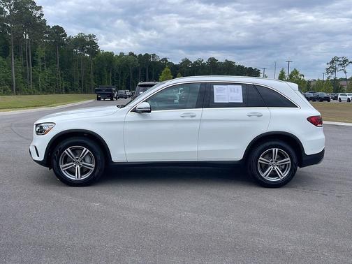 Polar White 2022 Mercedes-Benz GLC 300 Base
