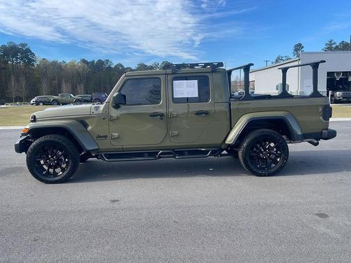 2025 Jeep Gladiator Nighthawk