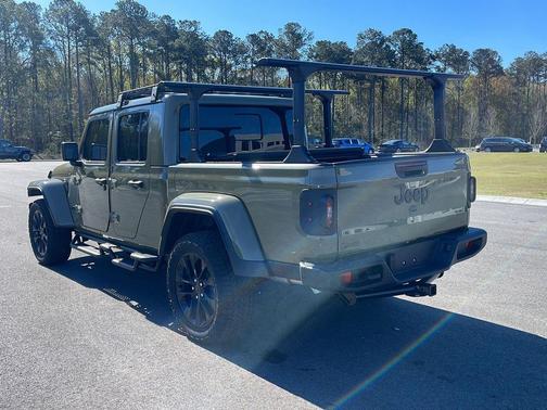 2025 Jeep Gladiator Nighthawk