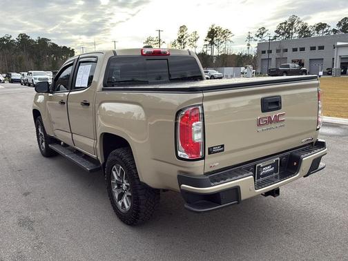 2022 GMC Canyon AT4