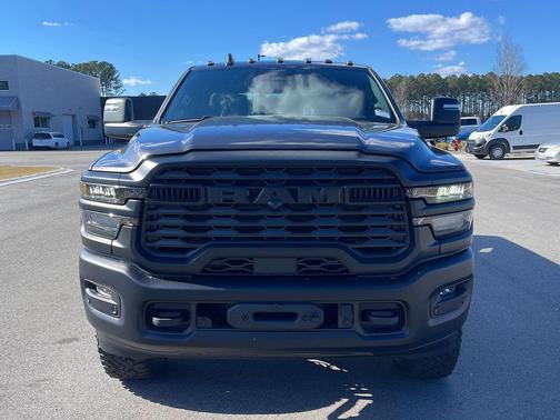 2026 RAM 2500 Tradesman Crew Cab 4x4 6'4' Box