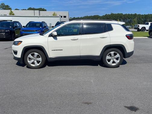 White Clearcoat 2021 Jeep Compass Latitude