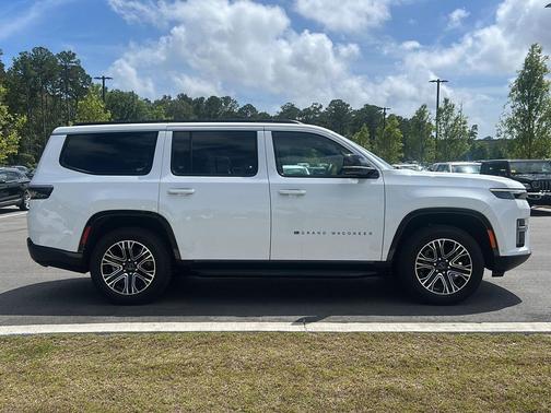 Bright White Clearcoat 2026 Jeep Grand Wagoneer 4x2