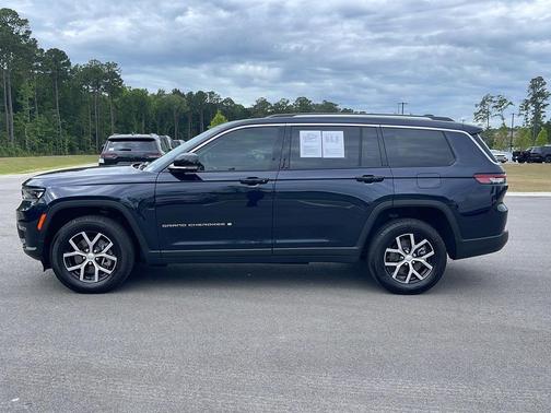 Midnight Sky 2023 Jeep Grand Cherokee L Limited