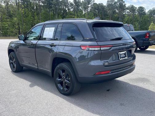 2025 Jeep Grand Cherokee Altitude