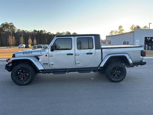 2021 Jeep Gladiator Willys 4x4