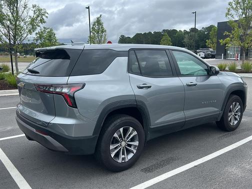 Sterling Gray Metallic 2026 Chevrolet Equinox 1LT