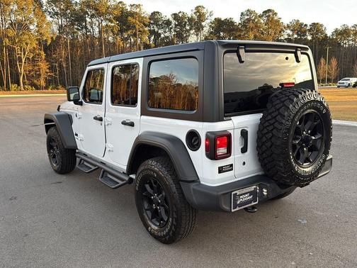 2020 Jeep Wrangler Unlimited Willys 4X4