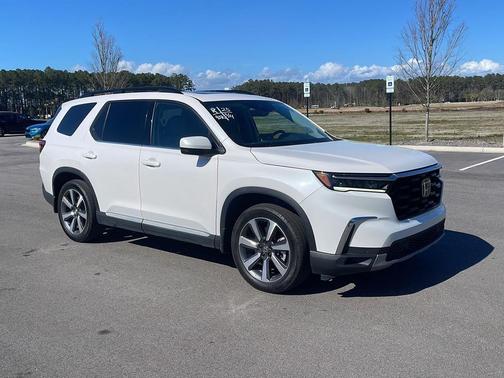 2025 Honda Pilot Touring 8-Passenger