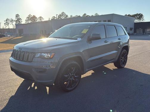 2020 Jeep Grand Cherokee Altitude