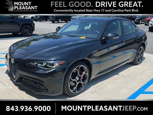 Vulcano Black Metallic 2024 Alfa Romeo Giulia Veloce AWD