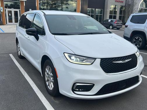 2025 Chrysler Pacifica L