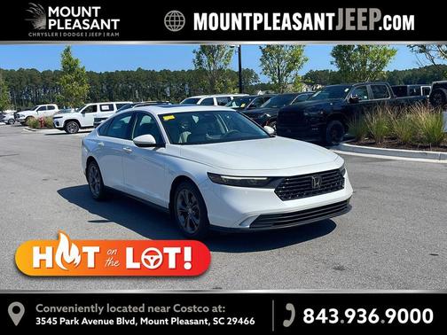 Platinum White Pearl 2023 Honda Accord EX