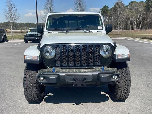 2021 Jeep Gladiator Willys 4x4